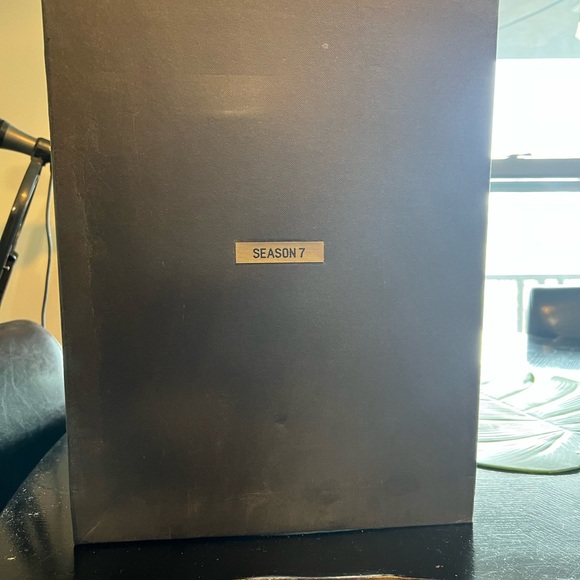 Yeezy Season 7 Graphite Thick Suede ANKLE BOOT Size 38 - Picture 4 of 4